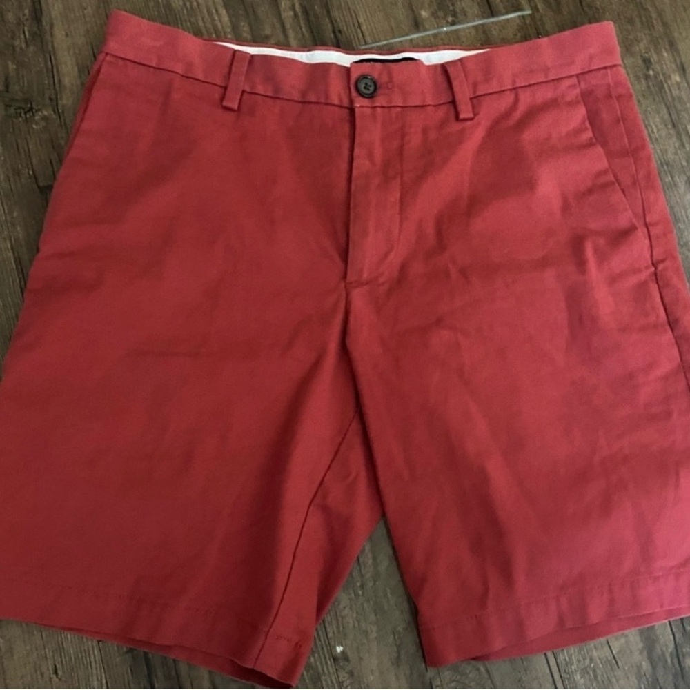Banana Republic Red Flat Front Men's Shorts
